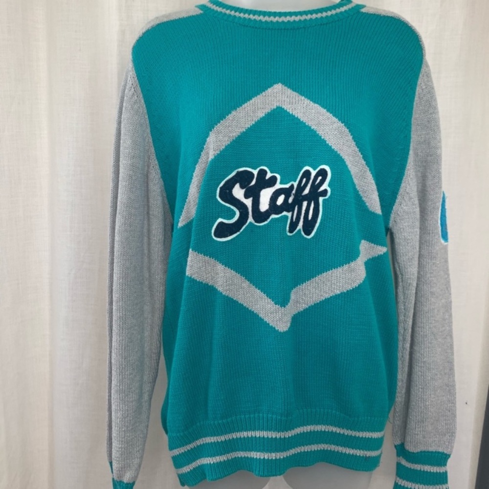 RARE VINTAGE TRENDY CLAIBORNE SWEATER